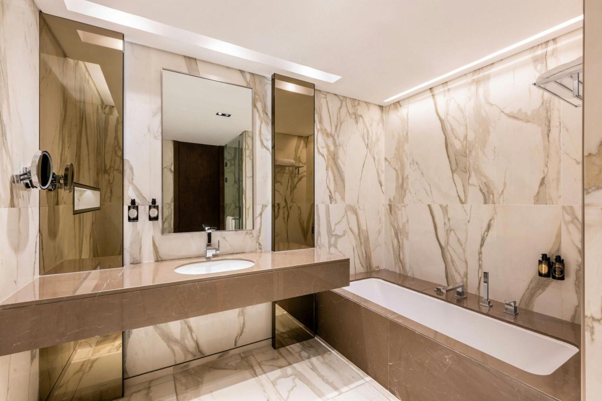 Hotel Agora, Doha, Autograph Collection